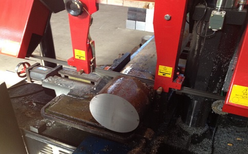 沙湾卧式带锯床加工时出现明显振荡如何排查？